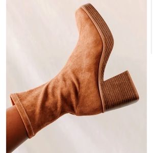 Lulu's Hughez Brown Suede Platform Kid-Calf Boots